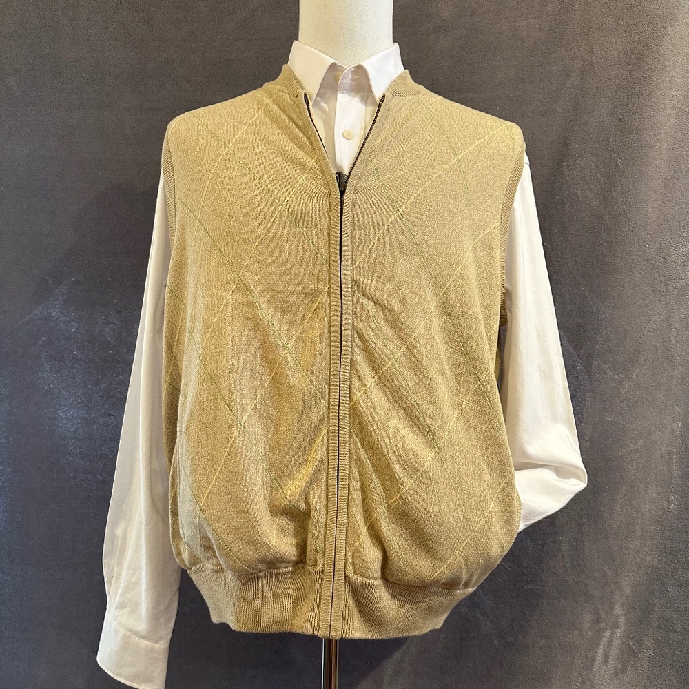 New Henry Jacobson, size Lg, reversible zip-front sweater vest